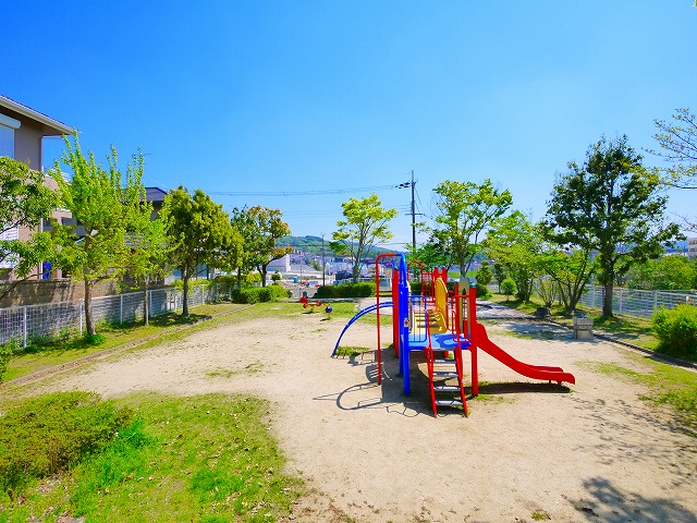 公園　さつき台第4公園（公園）まで170m