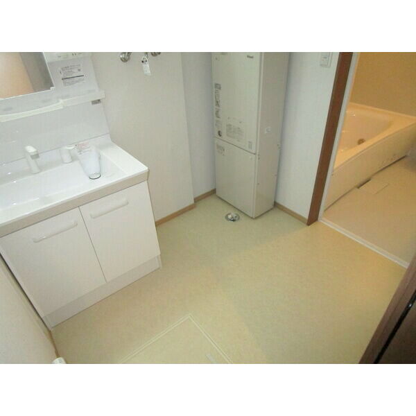 洗面設備　☆シャワードレッサー完備☆