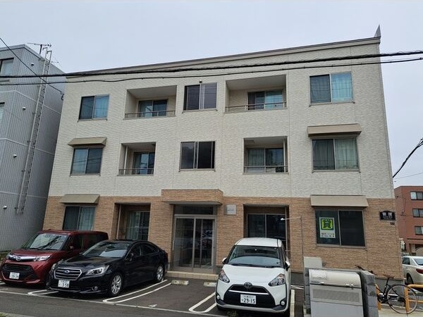 建物外観　☆JR白石駅徒歩3分☆