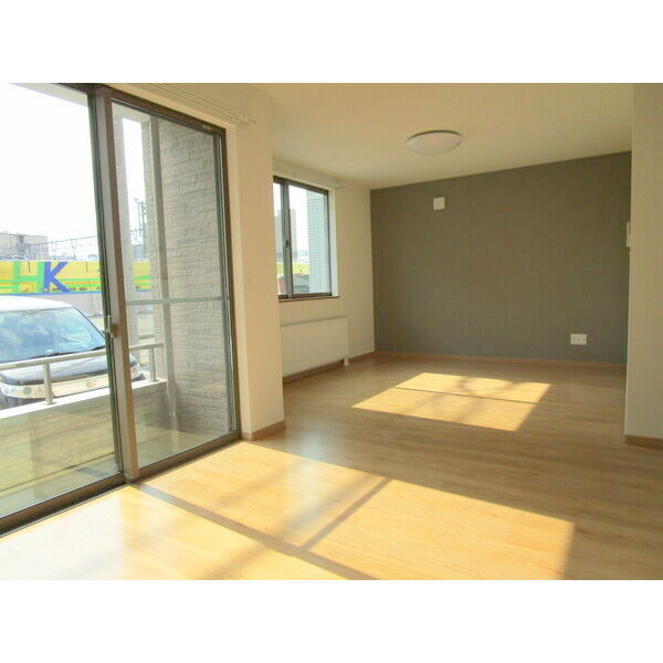 居室・リビング　☆日当たり良好☆