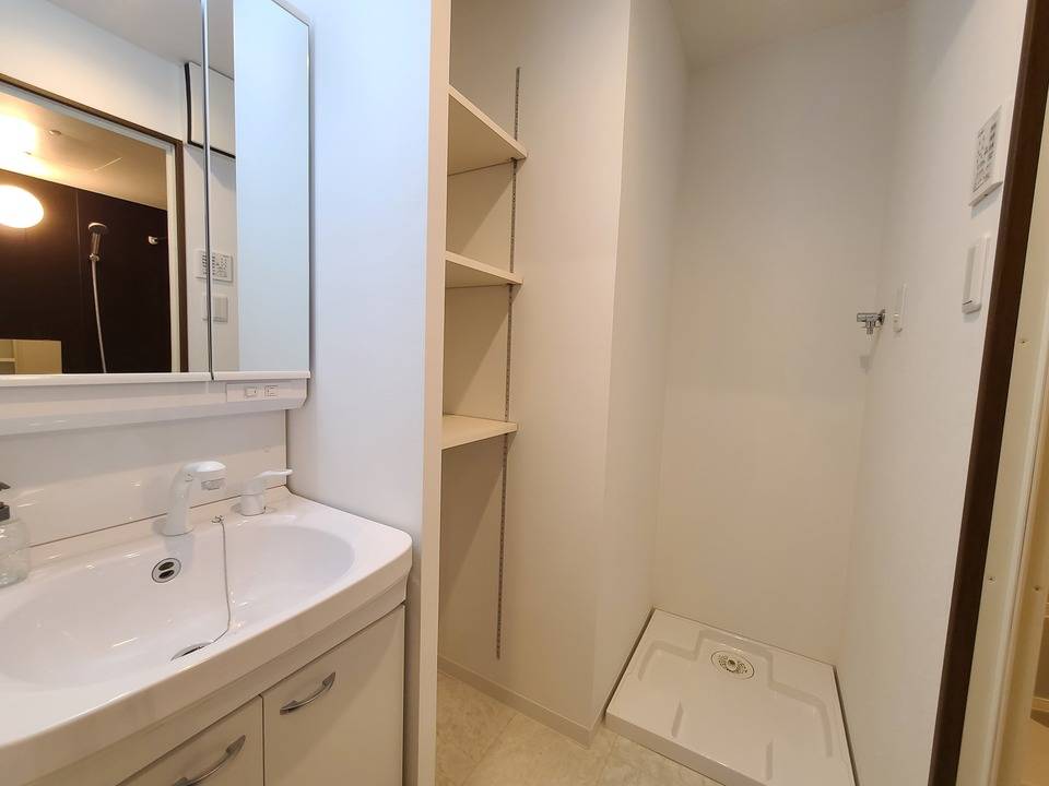 洗面設備　洗濯機置場