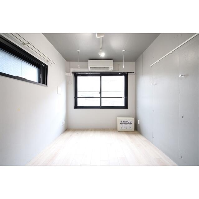 居室・リビング　?