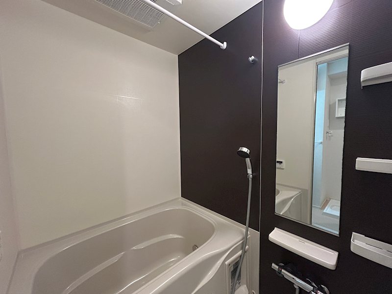 バス・シャワールーム　浴室乾燥機付き