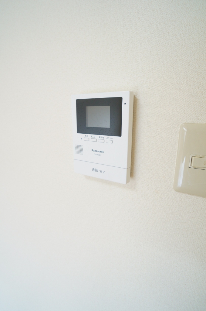 セキュリティ　安心のモニター付インターホン