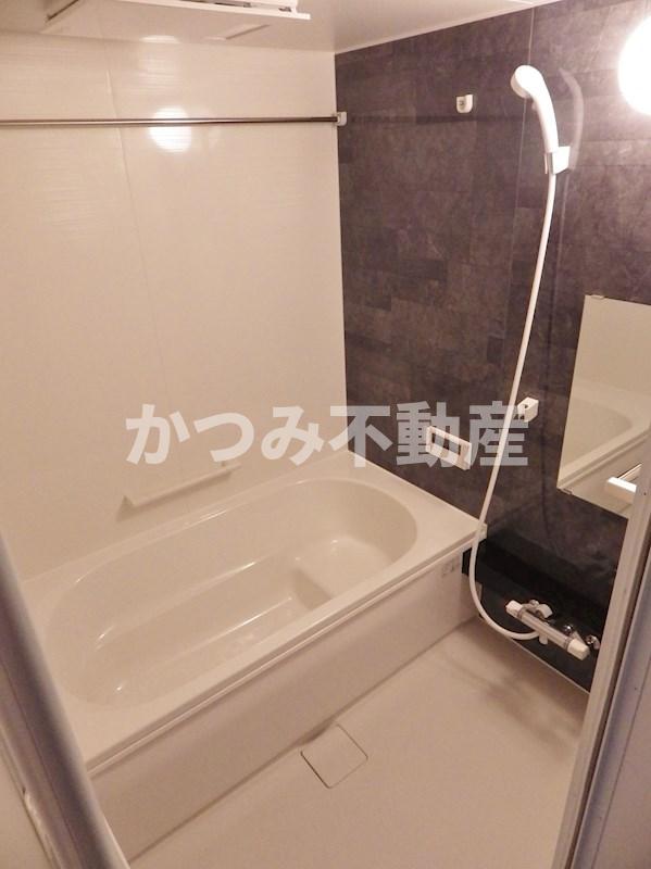 バス・シャワールーム　※他号室参考写真※