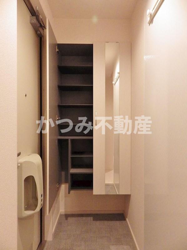 玄関　※他号室参考写真※