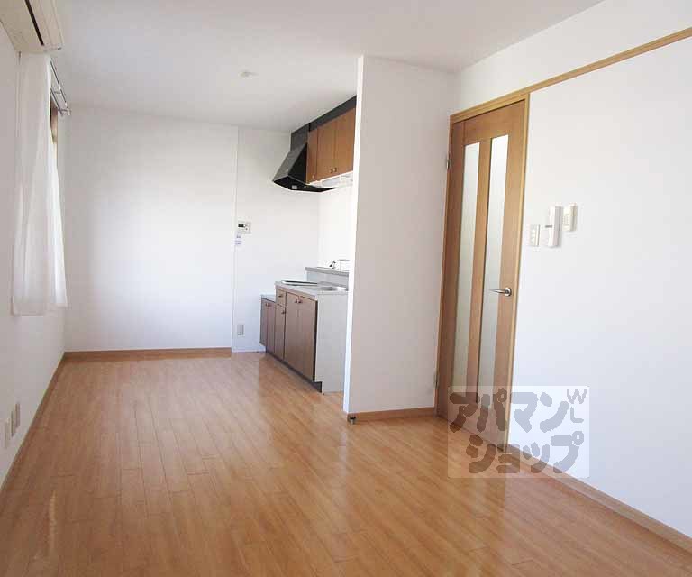 居室・リビング　２０８号室の写真です。