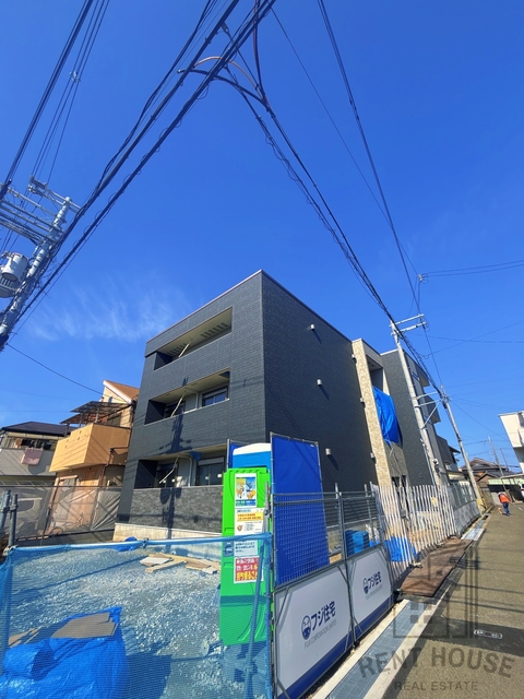 建物外観　外観（建設中）