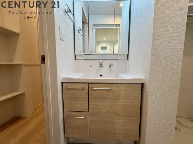 洗面設備　独立洗面化粧台付き☆