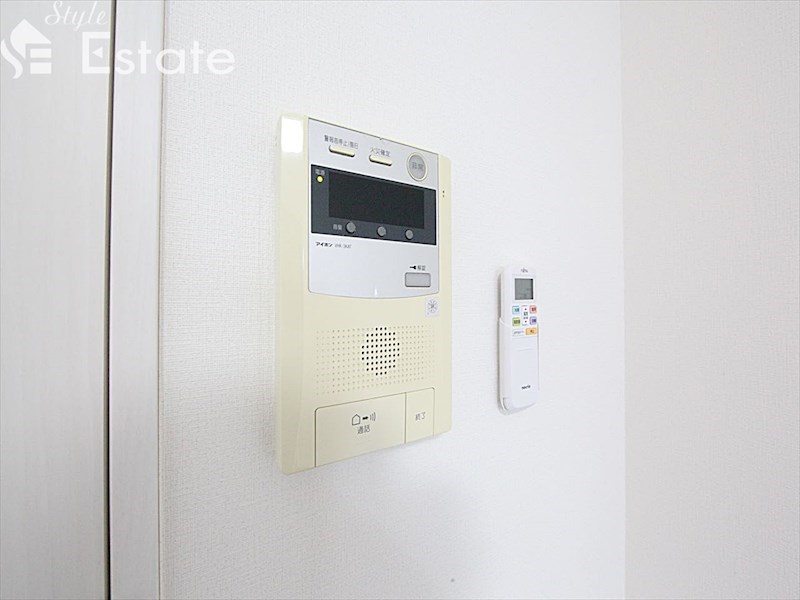セキュリティ　モニター付きインターホン