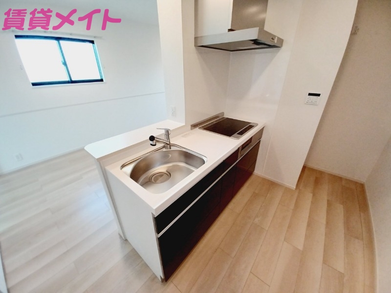 キッチン　同型参考写真