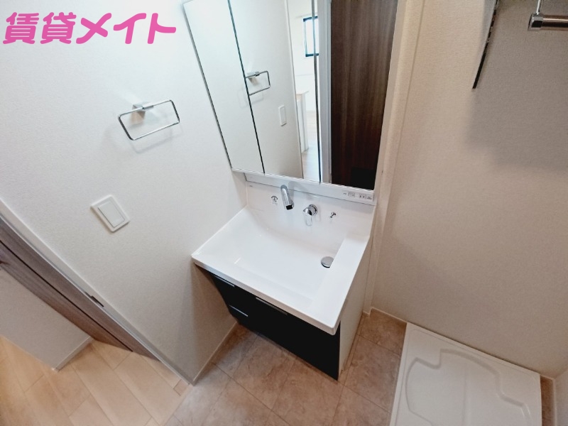 洗面設備　同型参考写真