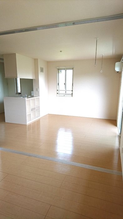 居室・リビング　明るいお部屋です。