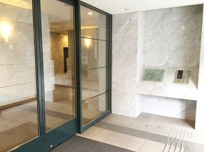 エントランス　★洗練されたデザインのエントランス★
