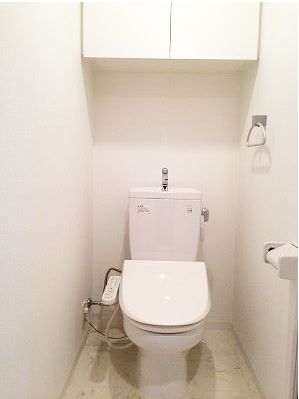 トイレ　★温水洗浄便座★