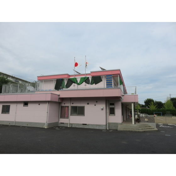 市立新山保育園（幼稚園・保育園）まで10m