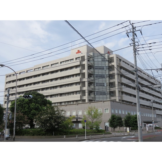 成田赤十字病院（総合）（病院）まで1300m