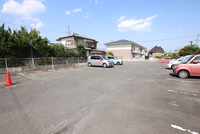 駐車場　敷地内駐車場
