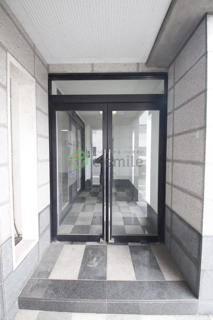 エントランス　建物の内部です