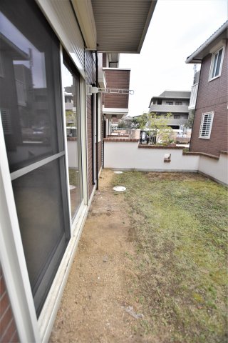 バルコニー　同物件、別号室の参考写真です。