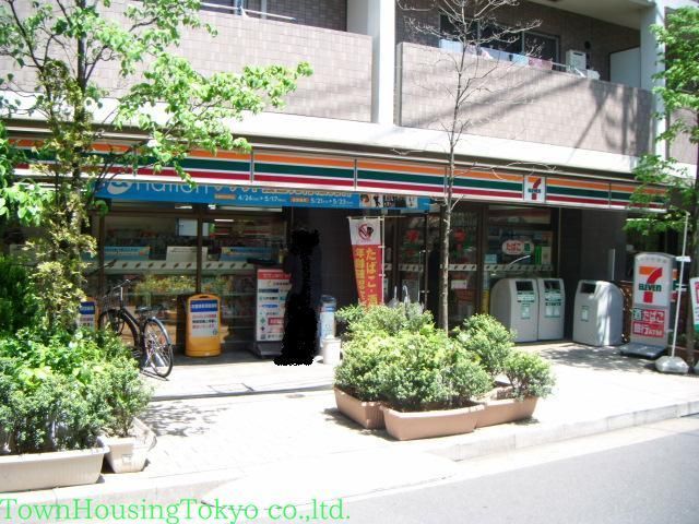 コンビニ　セブンイレブン（コンビニ）まで160m