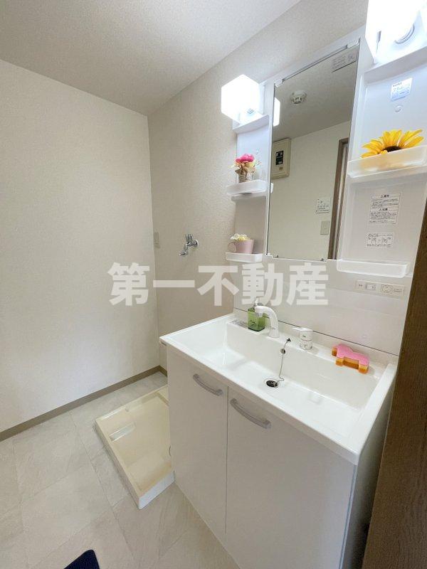 洗面設備　家具等はイメージです。