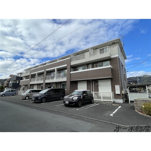 エントランス　建物外観