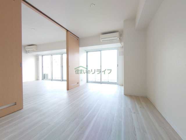 都営大江戸線 牛込神楽坂駅 徒歩3分 14階建 築24年の内装写真
