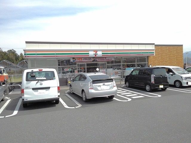 コンビニ　セブン南アルプス下今井店（コンビニ）まで900m