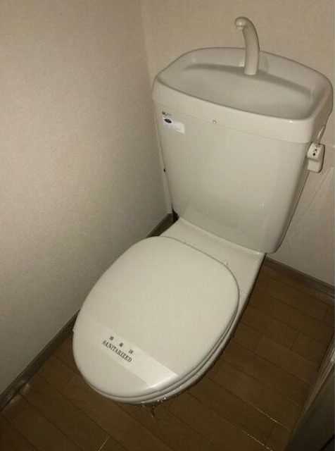 トイレ　図面と現状に相違がある場合には現状を優先