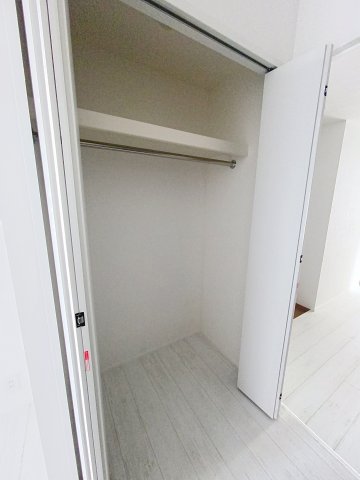 収納　※同建物ほかのお部屋の写真です。