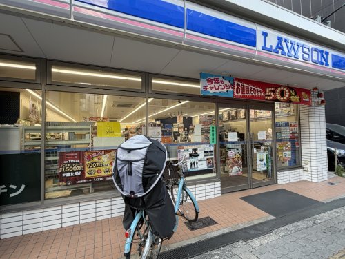 コンビニ　ローソン 浪速大国二丁目店（コンビニ）まで400m