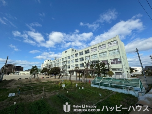 小学校　福岡市立多々良小学校（小学校）まで600m
