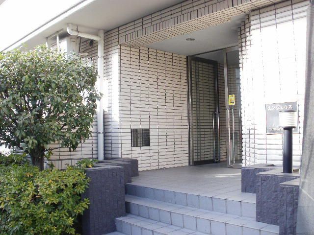 エンジェルス守屋の外観写真