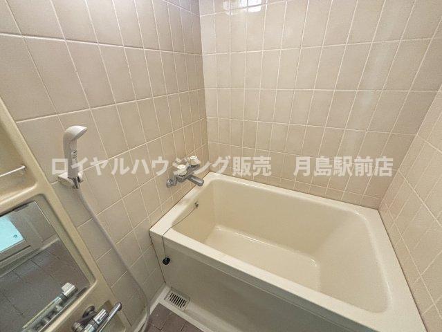 バス・シャワールーム　※別部屋参考写真