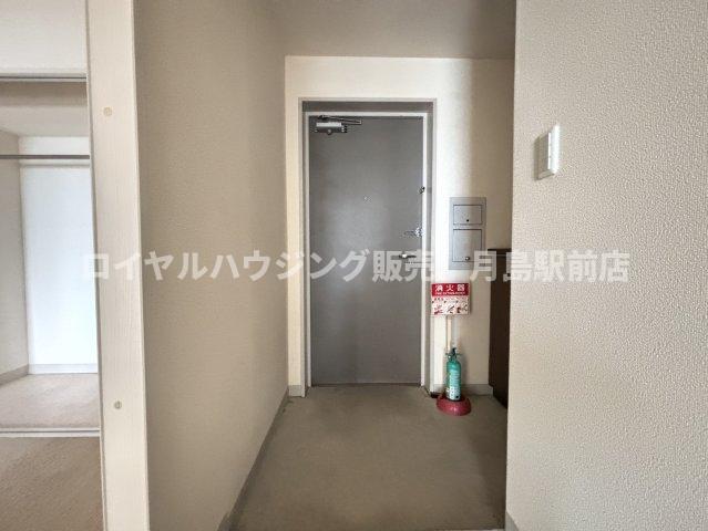 玄関　※別部屋参考写真