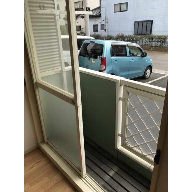 バルコニー　洗濯物を干すことが可能です