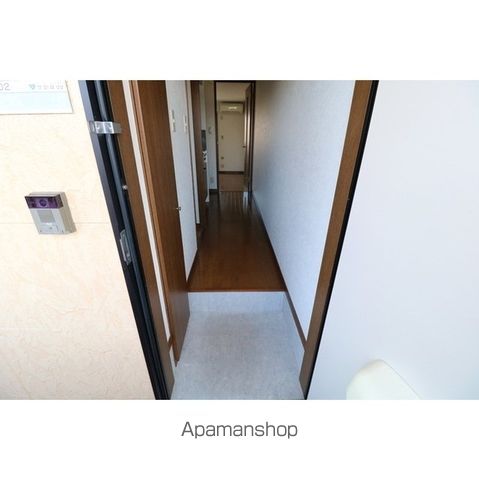 アンプルール クレールの玄関写真