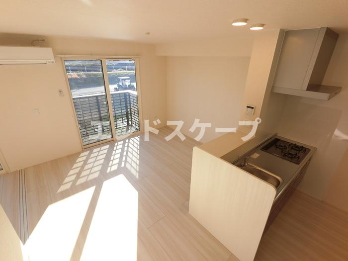 東武伊勢崎線 新伊勢崎駅 徒歩11分 2階建 築7年の居間写真