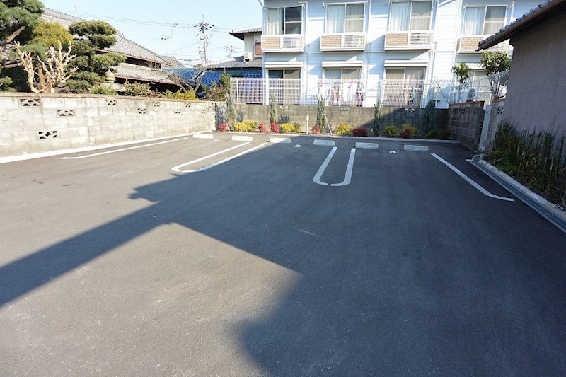 駐車場　駐車スペース