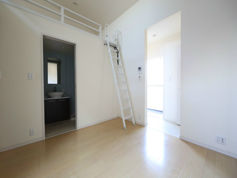 居室・リビング　洋室9.3帖　ロフト5.0帖（収納でもお部屋でも使えます）