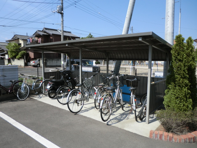 その他共有部分　駐輪場も御座います♪