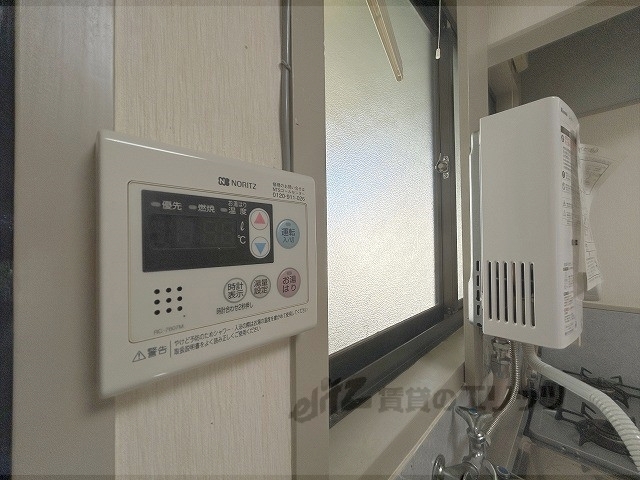 その他設備　給湯器リモコン