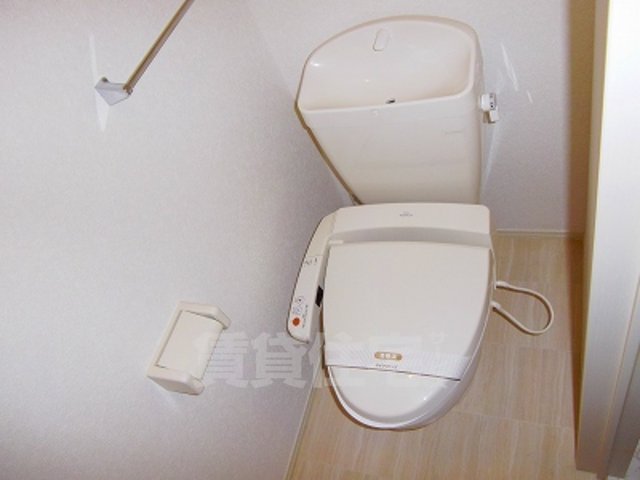 【クレール B棟のトイレ】