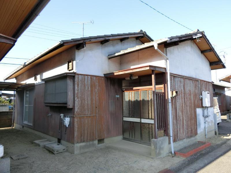 八町東秦借家の建物外観