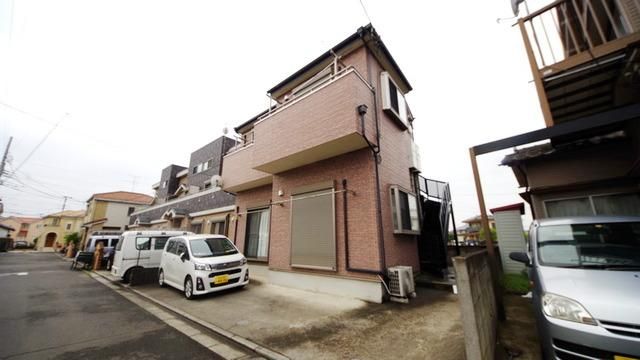 入間郡三芳町大字藤久保のアパートの建物外観