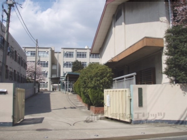 【京都市山科区音羽前田町のマンションの中学校】