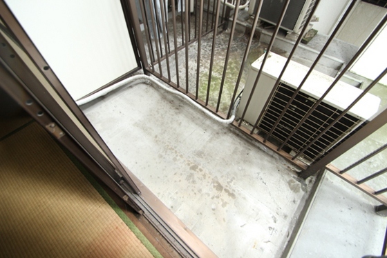 バルコニー　別部屋の写真です。