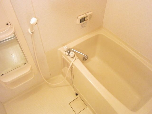 バス・シャワールーム　♪ゆったりバスルーム♪