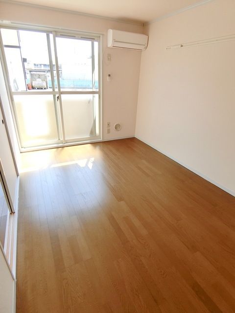 その他設備　エアコン付き